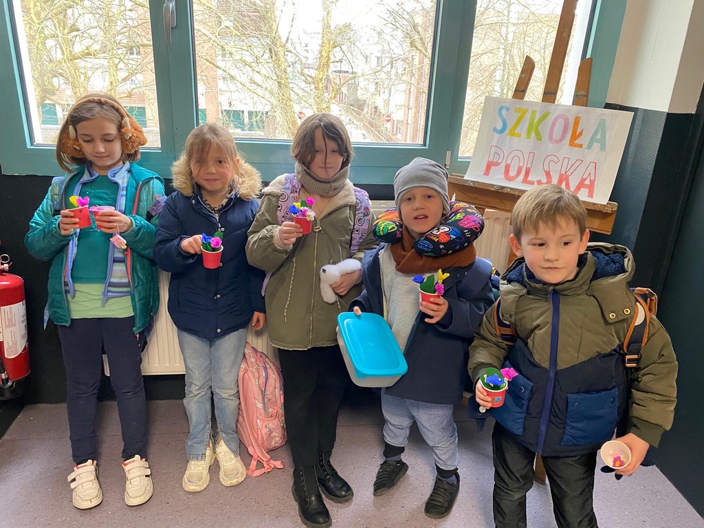 Pierwsze oznaki wiosny w szkolnym ogrodzie! 🌼